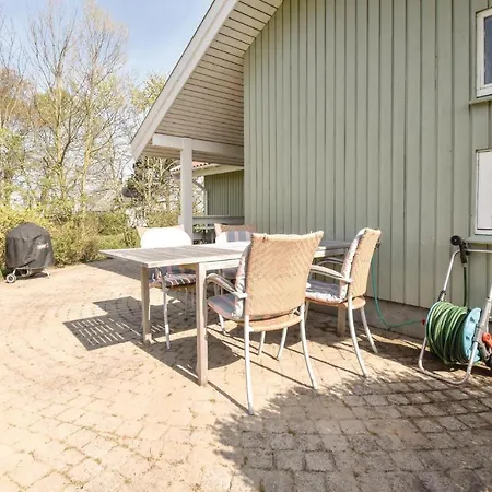 Holiday home Three-bedroom Holiday In Otterup